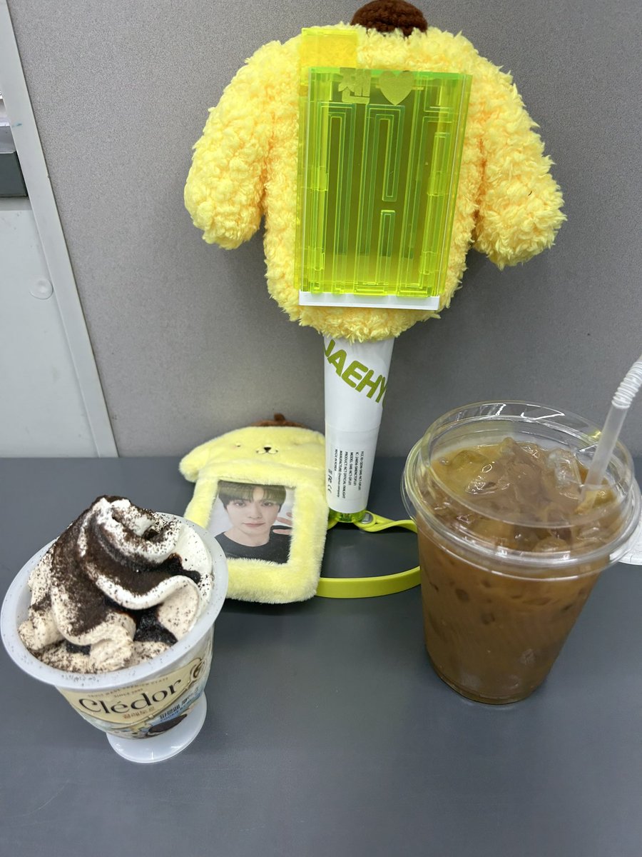 smilesmile193's tweet photo. ウマチュン1位記念の
2次会インemart24www
コンビニ🏪イートインで
甘すぎる2次会です
#NCT127_FactCheck_불가사의
#NCT127_FactCheck
#FactCheck3ndWin https://t.co/8zsyeklFTw