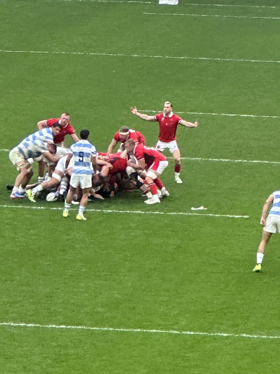 Can somebody get me a number for my shirt , embarrassing for the shirt manufacturer