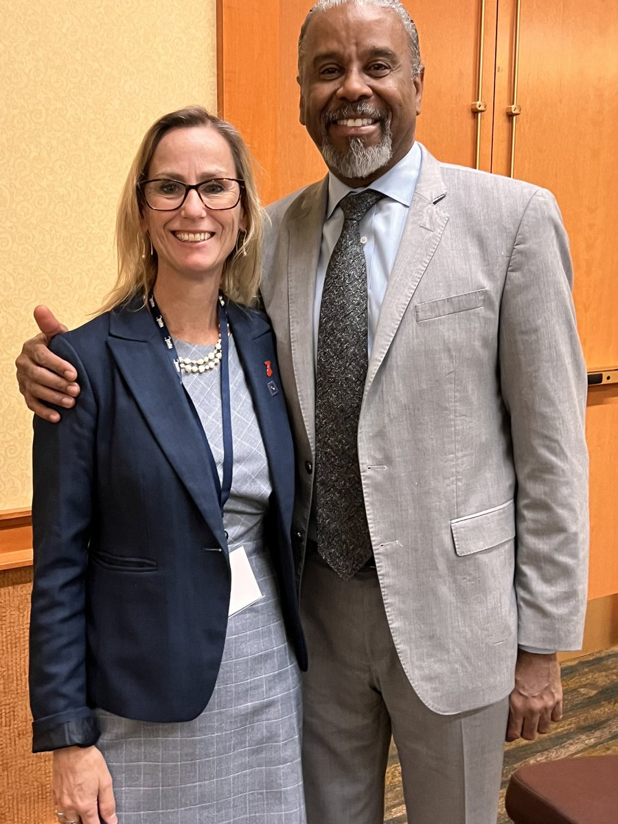 DoraLeland's tweet photo. This man is non-stop!! Thank you @NYSUTStreasurer for all the work you do on behalf of our members. @nysut is lucky to have you!! https://t.co/vaLx3pFFcx