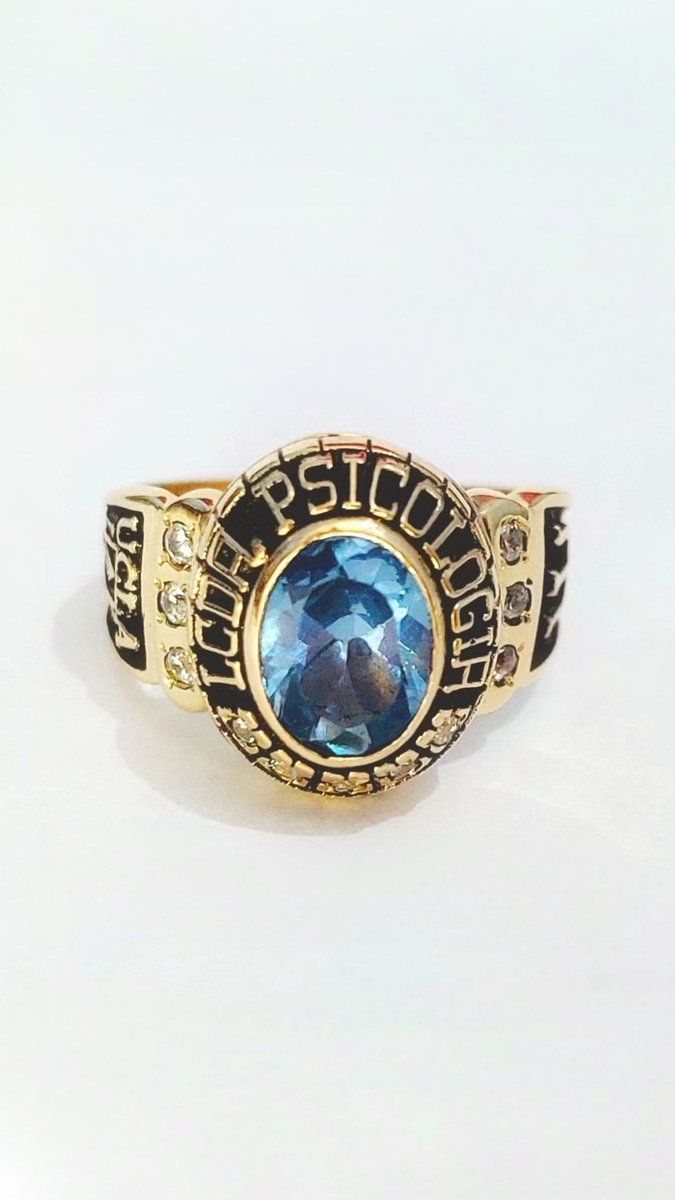 PaolaAnillos's tweet photo. Cada vez que acudes a un Psicólogo, es una ida a tu propia sanidad, a tus propias soluciones, a tu amor propio ❤️🎓✨ Son Profesionales que ayudan a Sanar #Psicología #UCLAve #DíadelPsicólogo https://t.co/bfgyDfIrHm