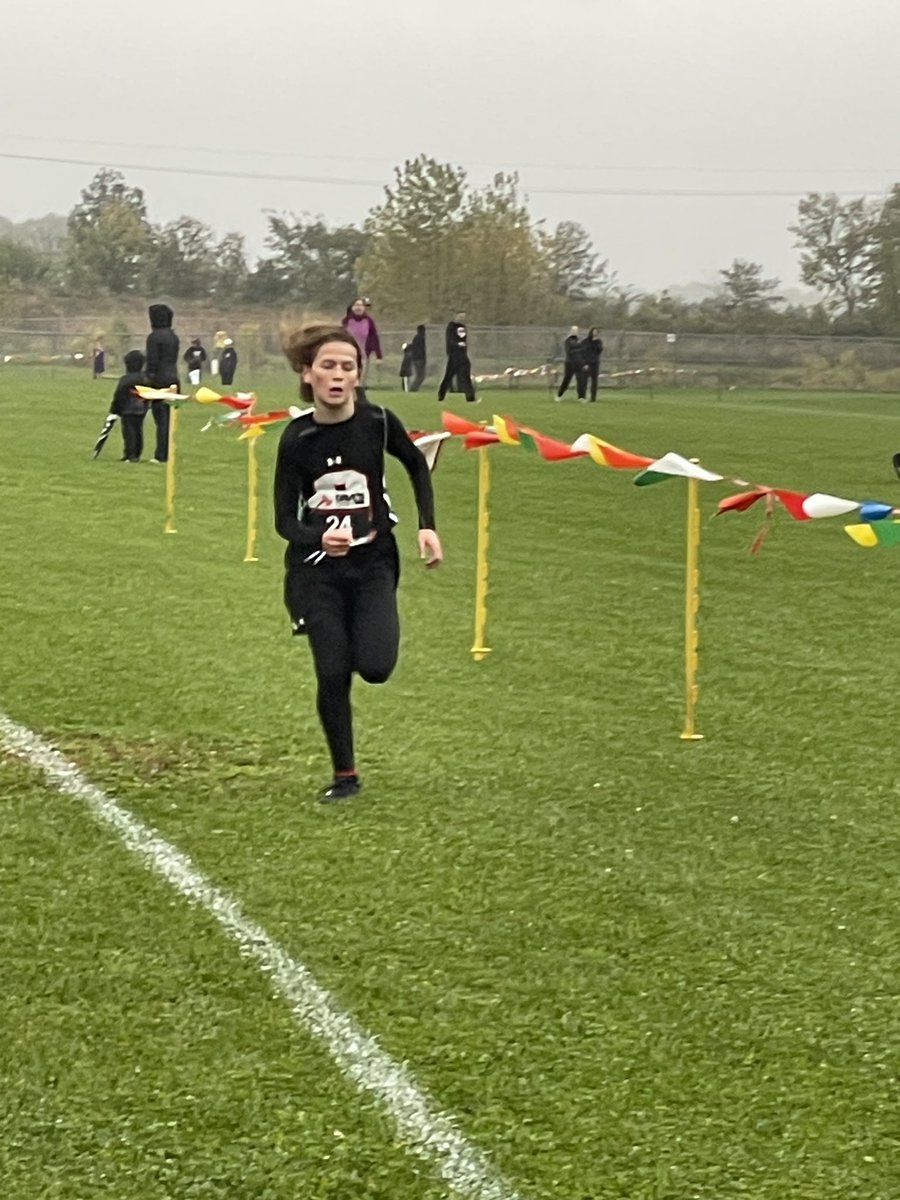 TeenTeacherLA's tweet photo. The JH boys did a great job at todayβs NBC Championship! Way to go!!! #RunXC #OtsegoKnights https://t.co/ZN3apK6Icy