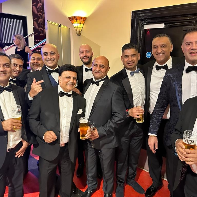RajSurveyor's tweet photo. A Cracking night at @AsianLawyers Ball. As usual a brilliant crowd and smashing evening organised by #MALA committee. #topnight https://t.co/YVRcR2LHoQ