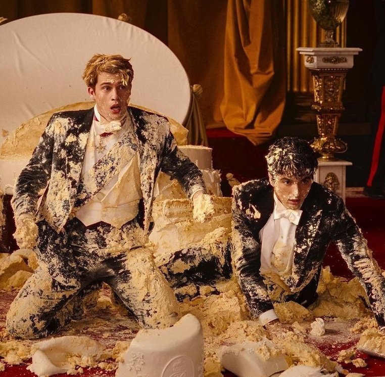 wilmonlov's tweet image. ♡ "the night that started it all. #cakegate" ♡