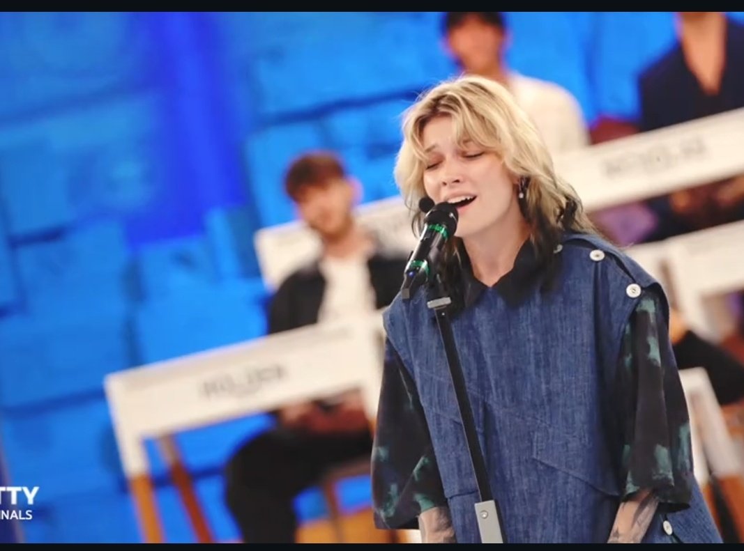 laura97976215's tweet photo. 😍😍 mamma mia🔥🔥
#mew #canto #prove #4puntata #amici23 #chebona https://t.co/cDu7cUpmlt