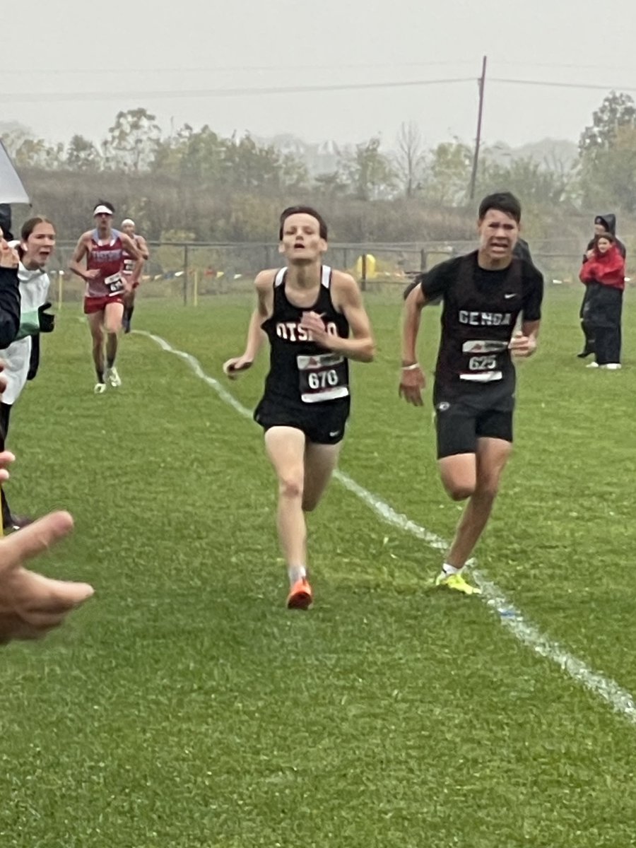 TeenTeacherLA's tweet photo. GREAT JOB, BOYS!!!! ππ»ππ»ππ»ππ»ππ»#OtsegoKnights #RunXC @OtsegoKnightsCC #NBCChampionship https://t.co/DR6oDIwPpH