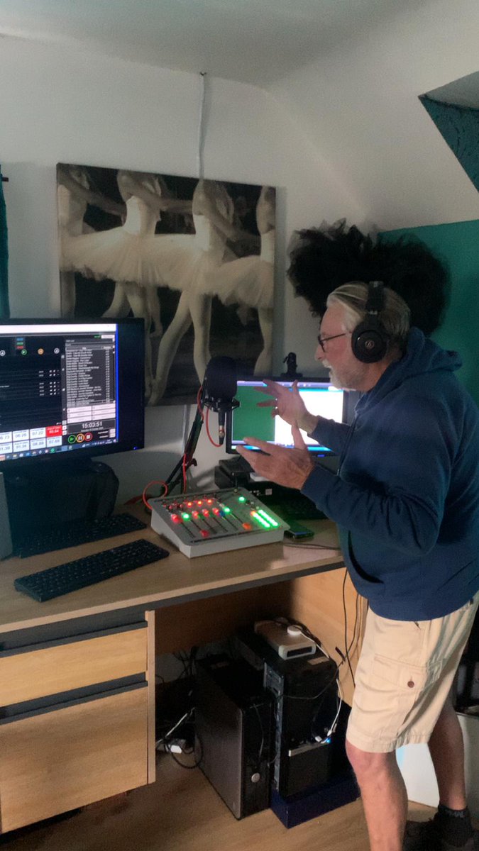 Guess who is back???? John Paul with Kool Skool Disco LIVE from his studio, tonight and every Saturday at 8pm.  Four hours of the best disco music, craic and general madness! Saturday nights have become a whole lot better again!