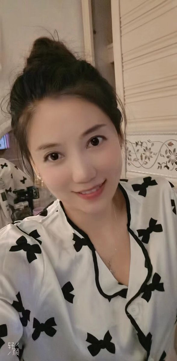 SuzyYeake's tweet photo. 轻熟少妇 想约的滴滴  ＃信宜  ＃广州  ＃熟女  ＃少妇  ＃茂名 https://t.co/o4btA6ryF5