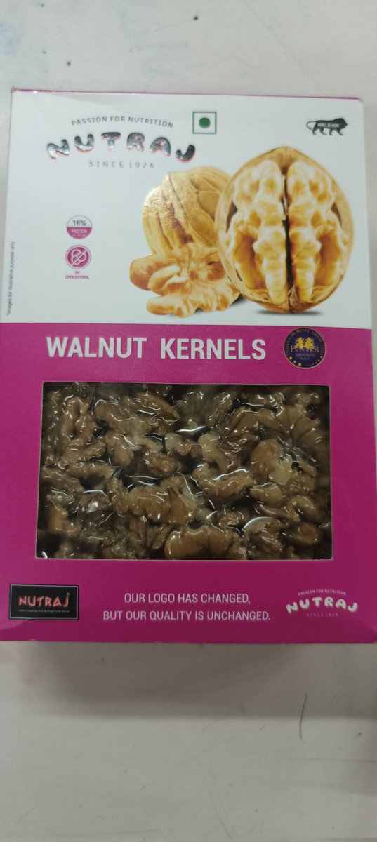 armaandse's tweet photo. I bought walnut from Reliance Mart sector 85 Irish Broadway. In 2 days walnuts smell like rotten and they became blackish and store is denying to accept now. Wow#reliancefresh #Reliance #reliancemart #mukeshambani #ajtak #CNBC #FSSAI #bharat #gurgaon #sector84 @reliancegroup https://t.co/2mtpALWaqA