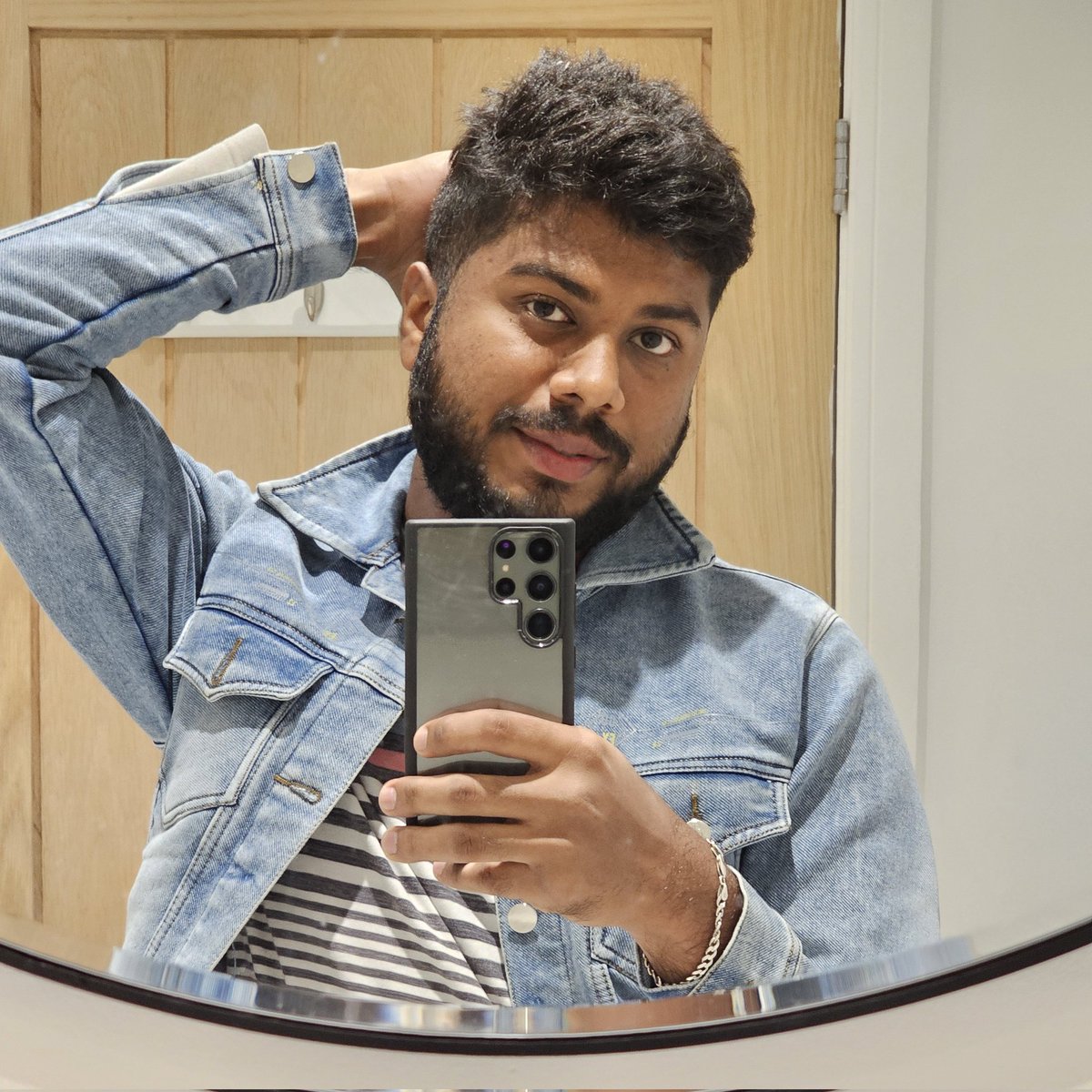 realvijai's tweet photo. #NewProfilePic https://t.co/8UvdMlGVaE