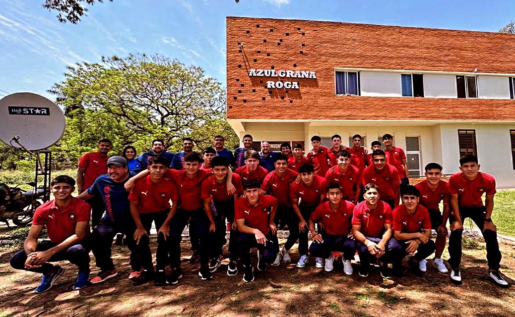 El mayor de los éxitos a nuestra SUB17 que viaja rumbo a Chile para representarnos en el Torneo Leonel Sánchez Lineros junto a Fluminense , Universidad de Chile y Cobresal.

¡VAMOS CERRO PORTEÑO! 🌪 

#LaMejorCanteraDelPaís🔵🔴