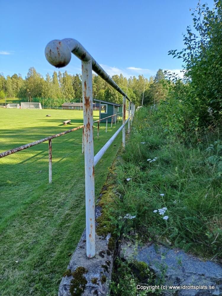 Nytt på hemsidan!

Nu är det dags att besöka Marma där höll ortens lag Marma IF på att ställa till med en jätteskräll 1957/58. "Arma Marma" ansågs vara chanslösa i division 2 Norrland, men var med i kampen om allsvensk kvalplats ända in i kaklet...
idrottsplats.se/l/idrottsplats…