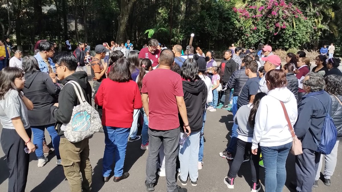 MuseoTezozomoc's tweet photo. Poniendo todo en marcha ☀
¡Listos para ver el #EclipseAnular2023!
#MuseoTezozómoc #ElEspaciodelaCiencia https://t.co/bZSh4VcYT1