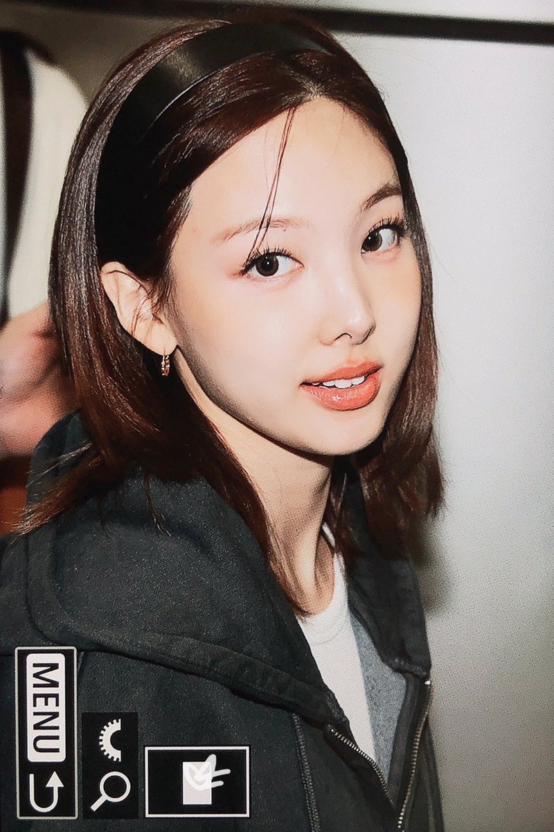 nayeon’s manager tweet media