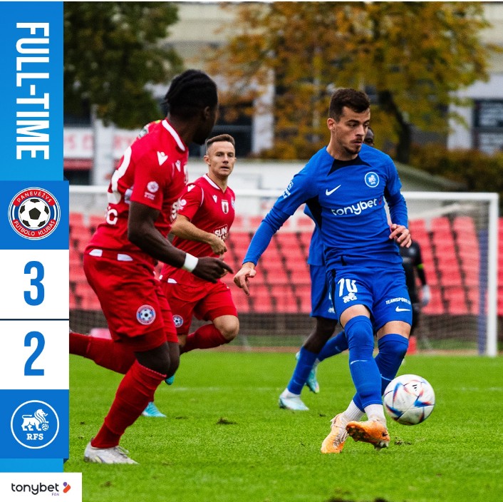 LittleBNat's tweet photo. [Match Amical] Panavezys 3-2 Rfs 
Dans un duel sans internationaux, Panavezys s'impose contre Rfs 3-2 ! 
Une performance solide des deux équipes, qui prouvent leur capacité à gérer leur jeu !
#FriendlyGame 
#Matchamical 
#FkRfs 
#FkPanavezys https://t.co/JVYAwIpHVK