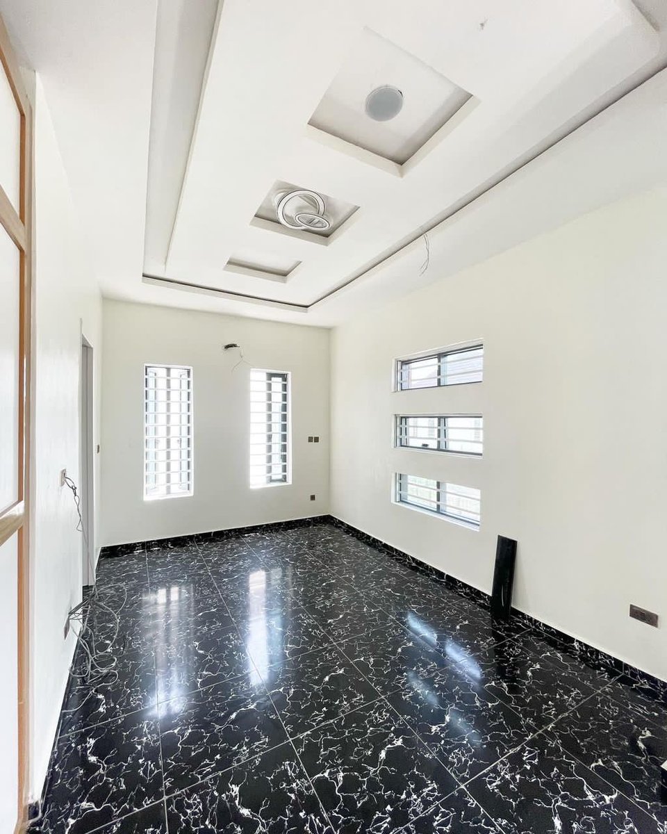 DanadelV's tweet photo. #danadelhomesolution #duplex #luxuryhomes #ajah #property #PropertyManagement #propertyforsale #luxuryhomesforsale #HouseHunters #homedecor https://t.co/jB7rwrXaDA