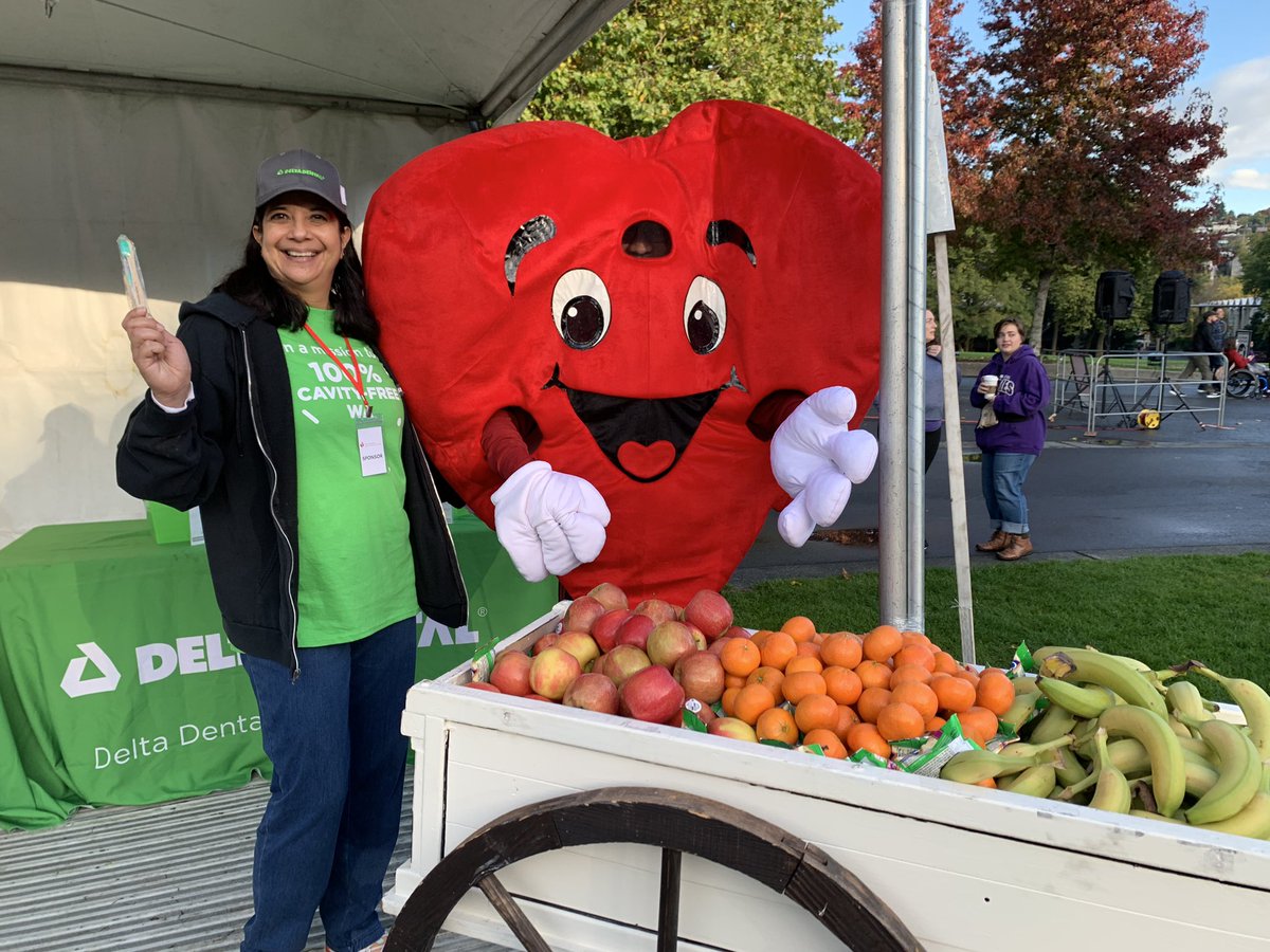 Need a healthy snack to fuel up for your walk? Visit our #HeartStrokewalk Farmers Market booth, sponsored by @DeltaDentalWA and pick up a #healthy treat!