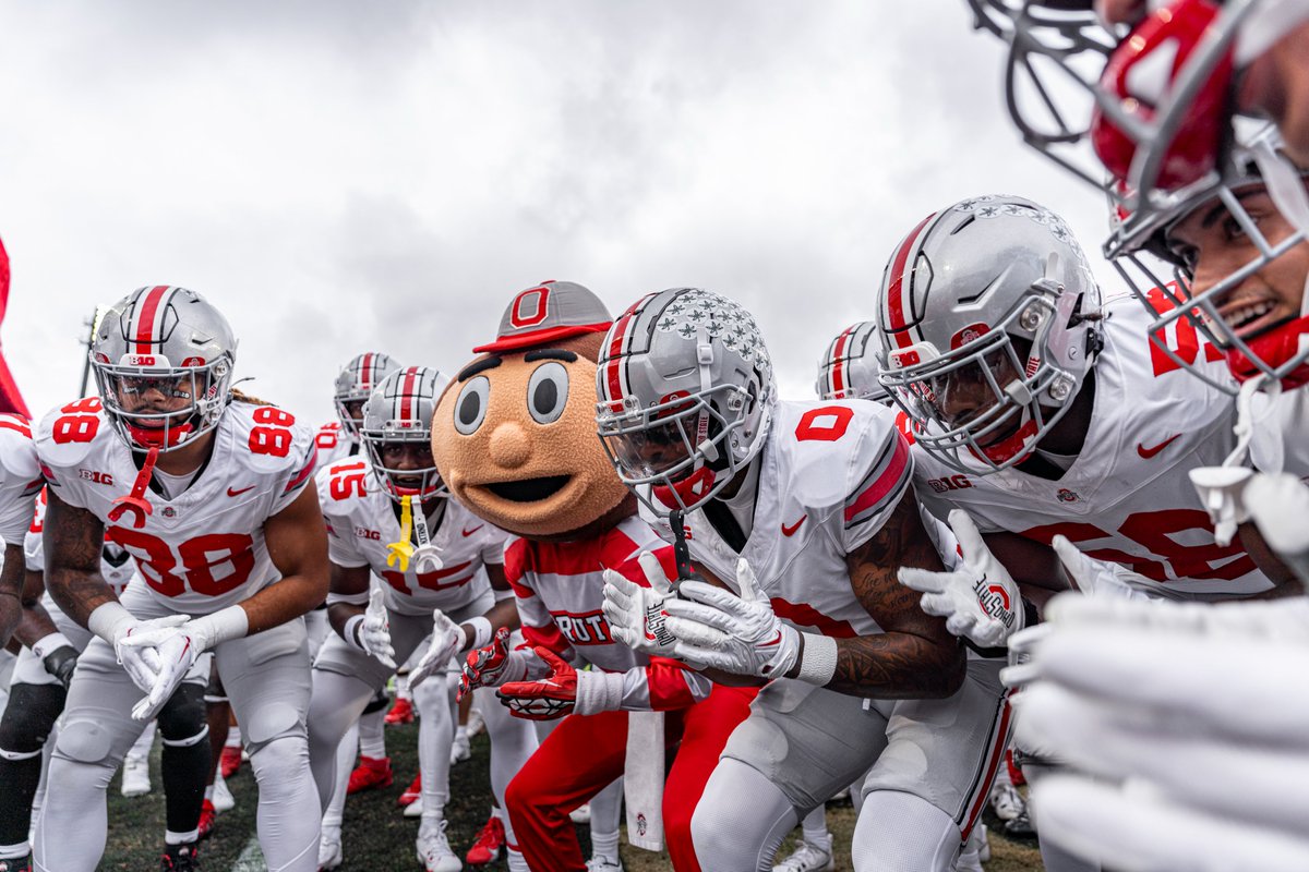 Brutus_Buckeye's tweet photo. It's game time, Buckeyes! 🌰 Who's ready? @OhioStateFB https://t.co/X6mQzE9ReC