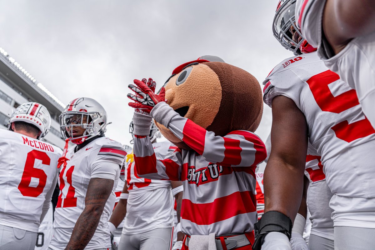 It's game time, Buckeyes! 🌰 Who's ready? <a href="/OhioStateFB/">Ohio State Football</a>