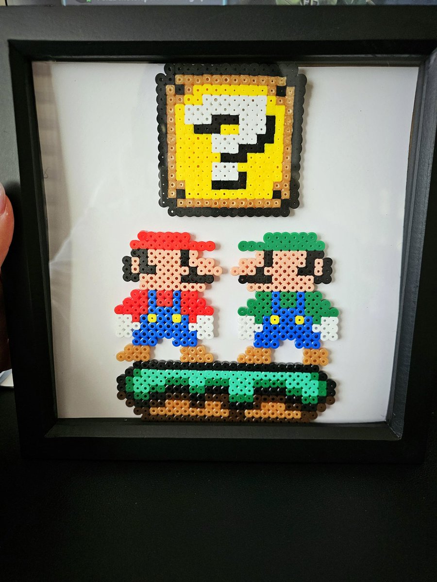 Lousimmo24's tweet photo. I made some bead art box frames! Made up with how these turned out

#Zelda #beadart #MarioBros https://t.co/jpvgu51UTk