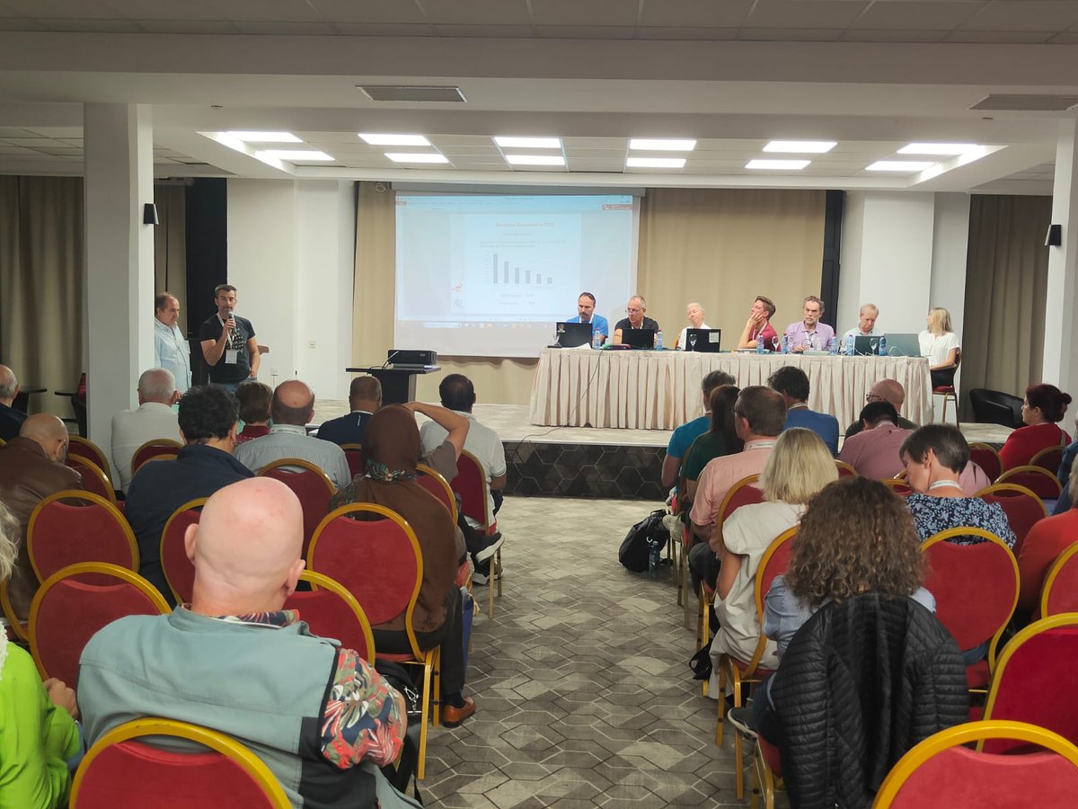 fespm_es's tweet photo. Presentación de la experiencia en España, en nuestra primera competición del Canguro #aksf #canguromat https://t.co/3MF9SWIbzc