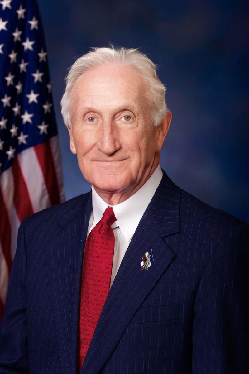 LarryCaseysavvy's tweet photo. Portrait of how George Washington would look  as a modern politician https://t.co/eTnCVY1AVC