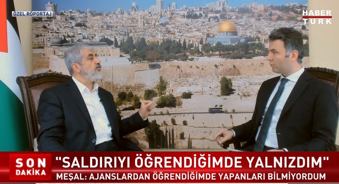 Hamas lideri Halid Meşal Habertürk'e röportaj veriyor, röportajda "Gazze halkı teslim olmayacak" diyor. Ahlaksız herif, sen Gazze'de bile değilsin, Gazze'de sivil ve çocuklar ölüyorken, sen kimbilir hangi güvenli sığınaktasın. Sen kimsin binlerce insanın canını tehlikeye