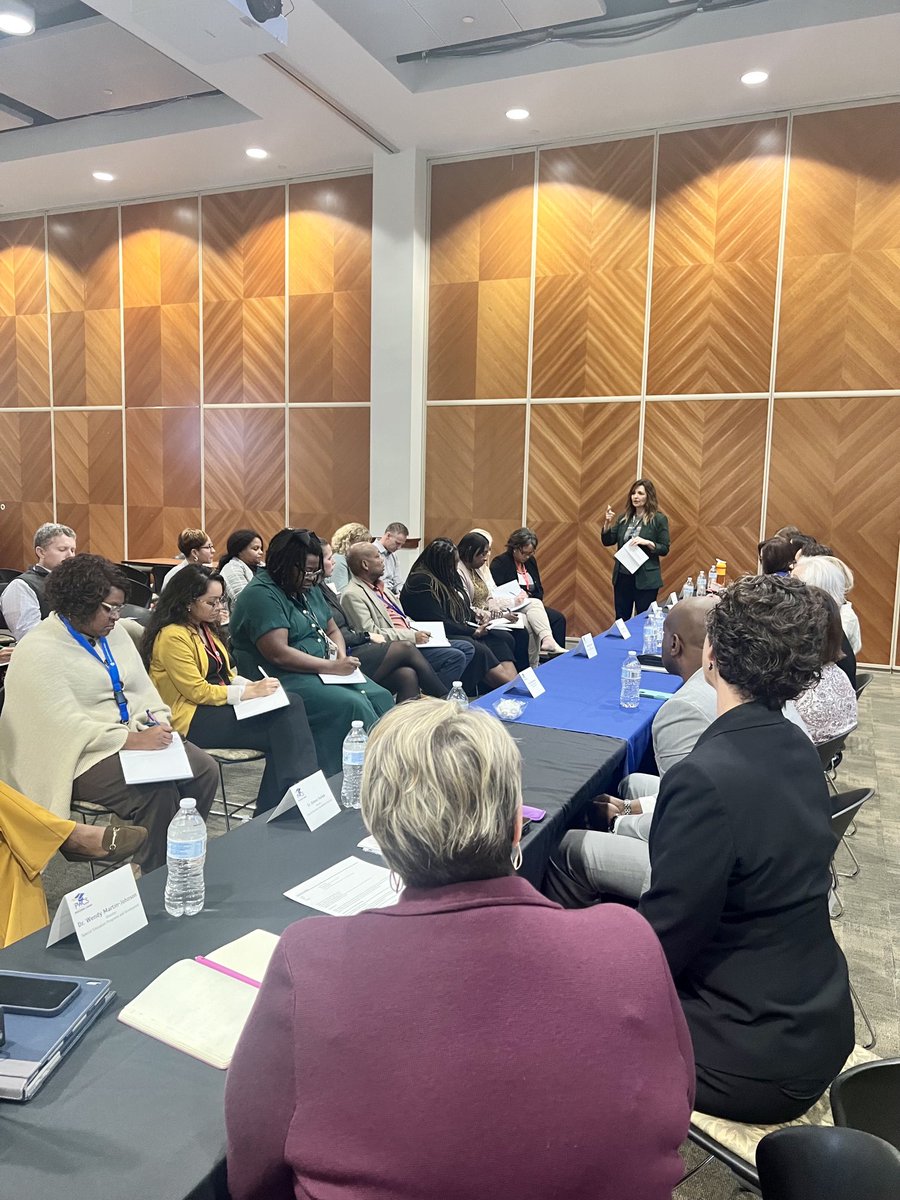 Michele Webb tweet media