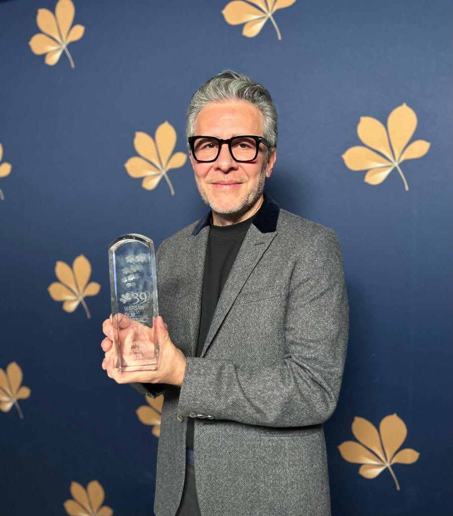 La película mexicana-venezolana, LA SOMBRA DEL CATIRE, dirigida por Jorge Hernández Aldana, producida por Paloma Negra, Chulavista y <a href="/rodolfocova/">Rodolfo Cova</a> de @genuinofilms gana el Premio a Mejor Pelicula en Festival de Varsovia 2023, en Polonia. 
¡¡¡Felicidades!!