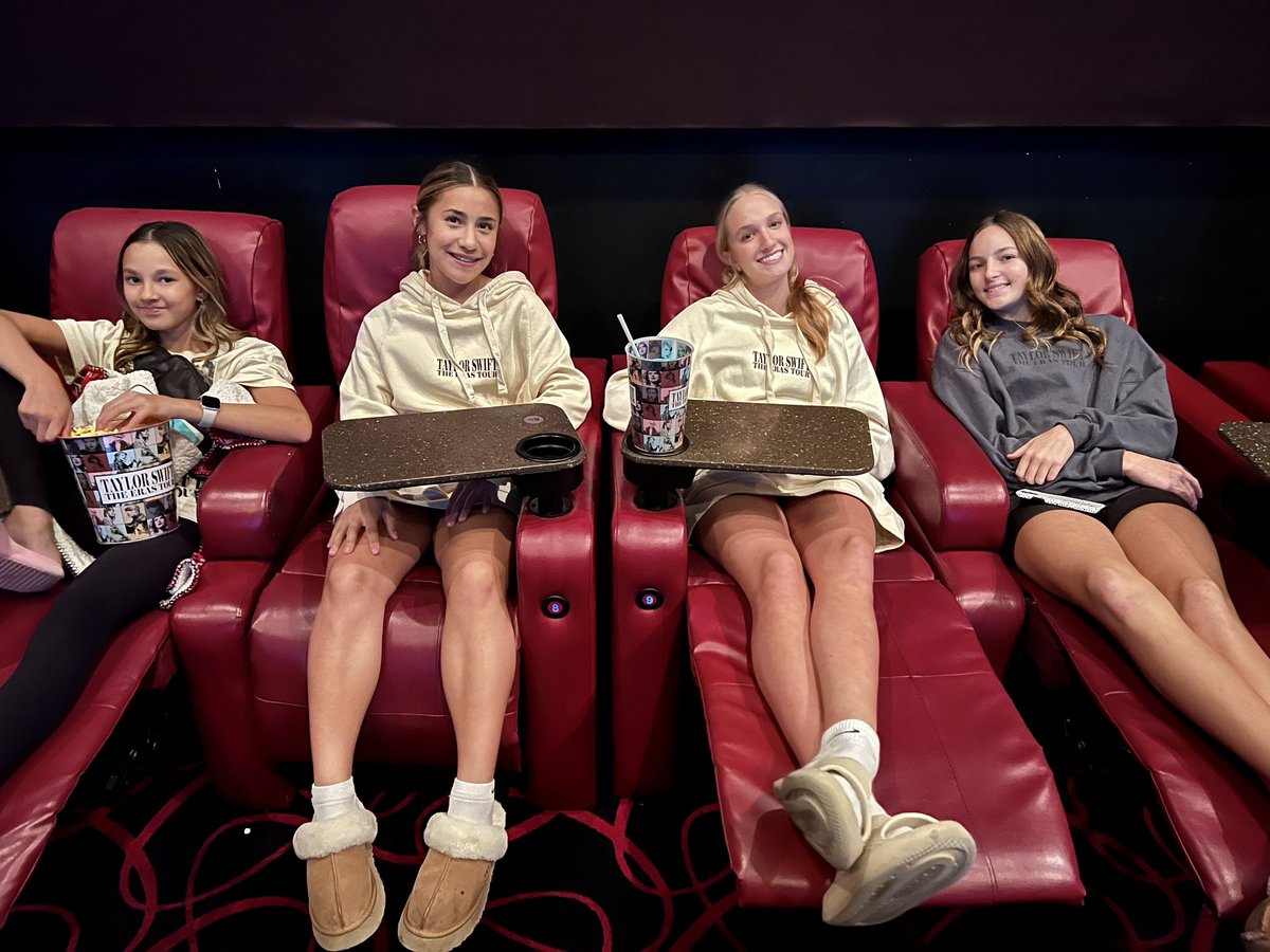 Kristin Mallory tweet media