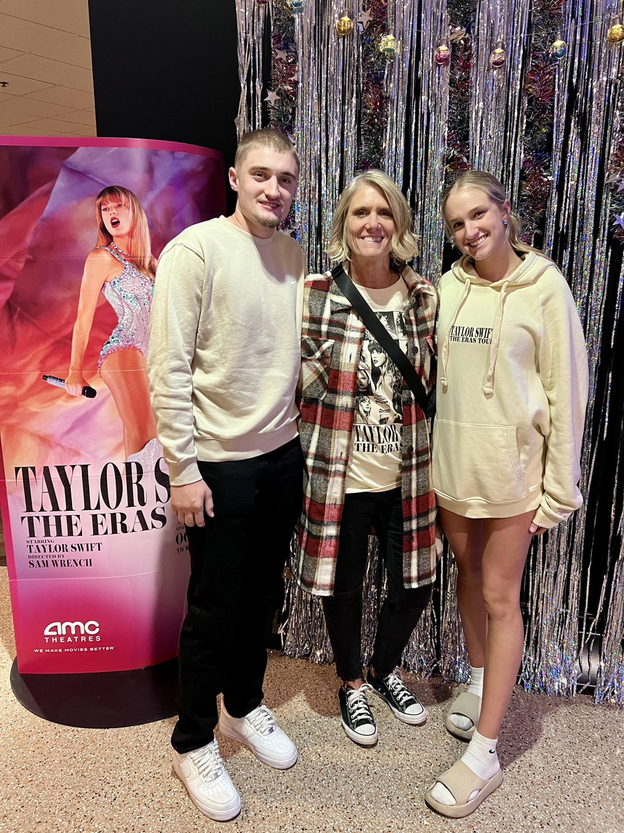 Kristin Mallory tweet media