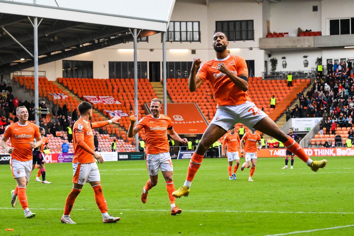 Proper football. 

🍊 #UTMP
