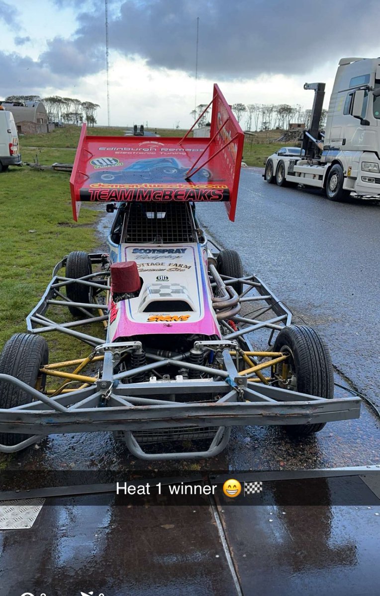 TeamMellis621's tweet photo. Good days racing at crimond,
W&amp;Y championship 2nd
Heat 1:1st
Heat 2: 2nd
Final: 5th
The track was dry in the final and we were still on a wet set up. Roll on Cowdenbeath tomorrow 🏁🤙🏻 https://t.co/Ans402a5Lc