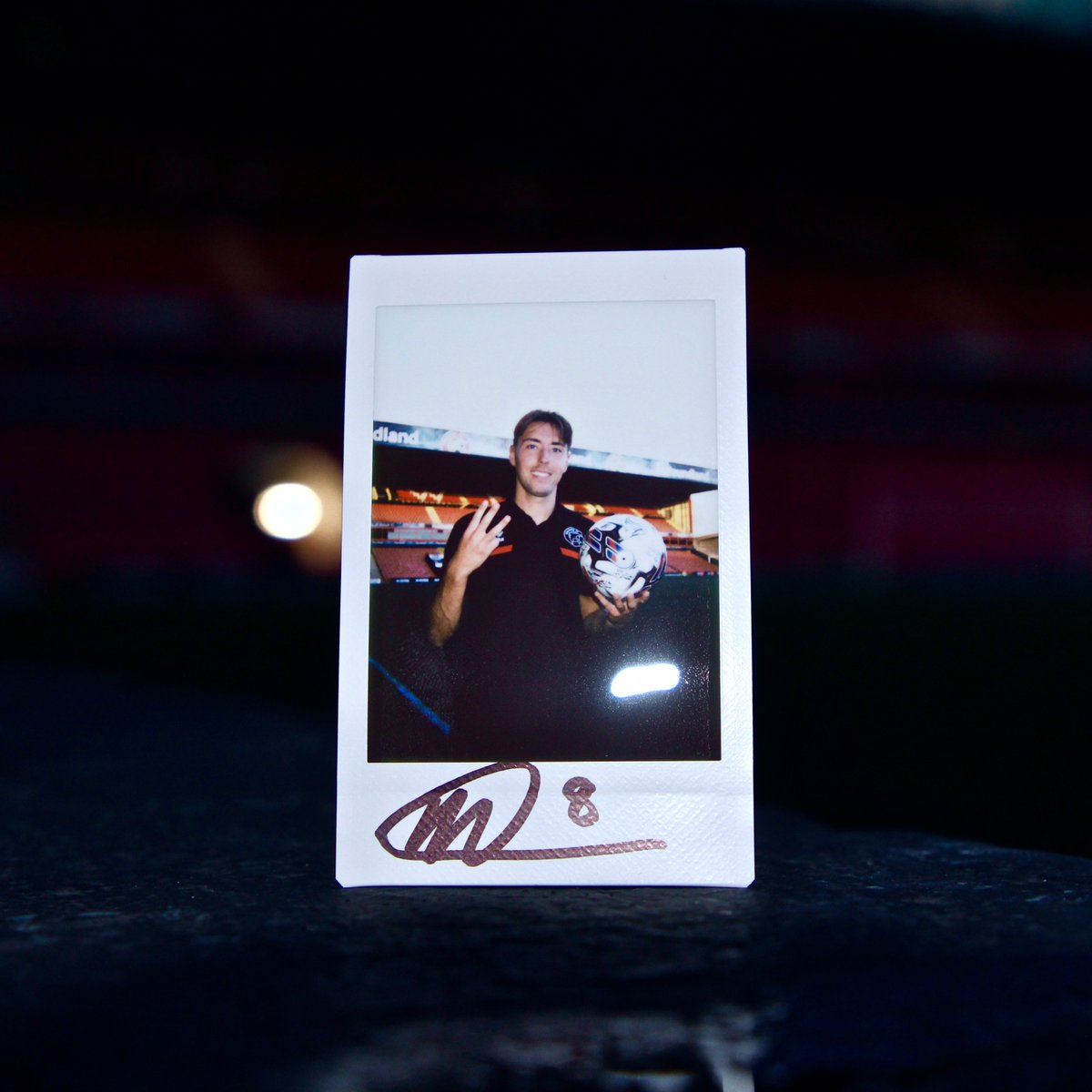 📷 Fancy winning yourself this one of a kind polaroid picture of <a href="/hutchisaac/">Isaac Hutchinson</a> with his match ball from today's win over <a href="/TheGillsFC/">Gillingham FC</a>?!

All you have to do to be in with a chance of winning it is LIKE &amp; RETWEET this and we will pick a winner on Monday