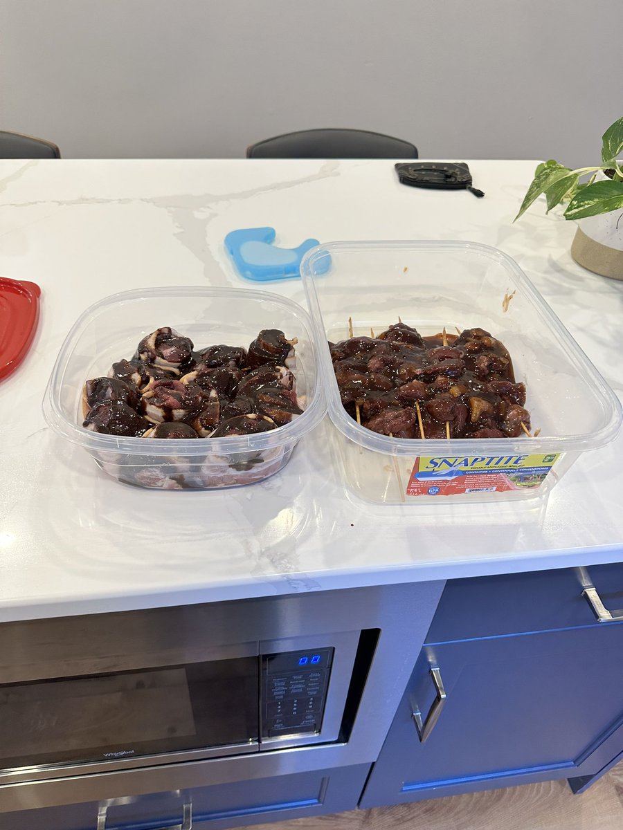 Cummer23's tweet image. Geese from the field to the table. Bacon wrapped Honey/Garlic goose medallions and Strawberry/Mango chutney goose skewers. It’s going to be our dinner at the deer camp, Heading there for a Bow Hunt this weekend . #Hunting #EatWhatYouHunt