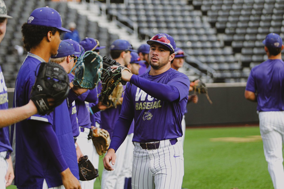 CatamountBSB's tweet photo. Game ready.✅
#wcubaseball https://t.co/d7Z4i9Stnz
