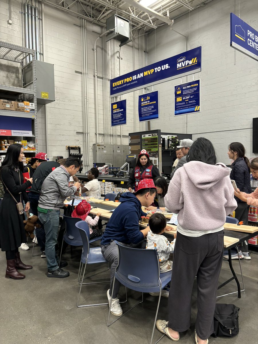 Lowes1106NB tweet media
