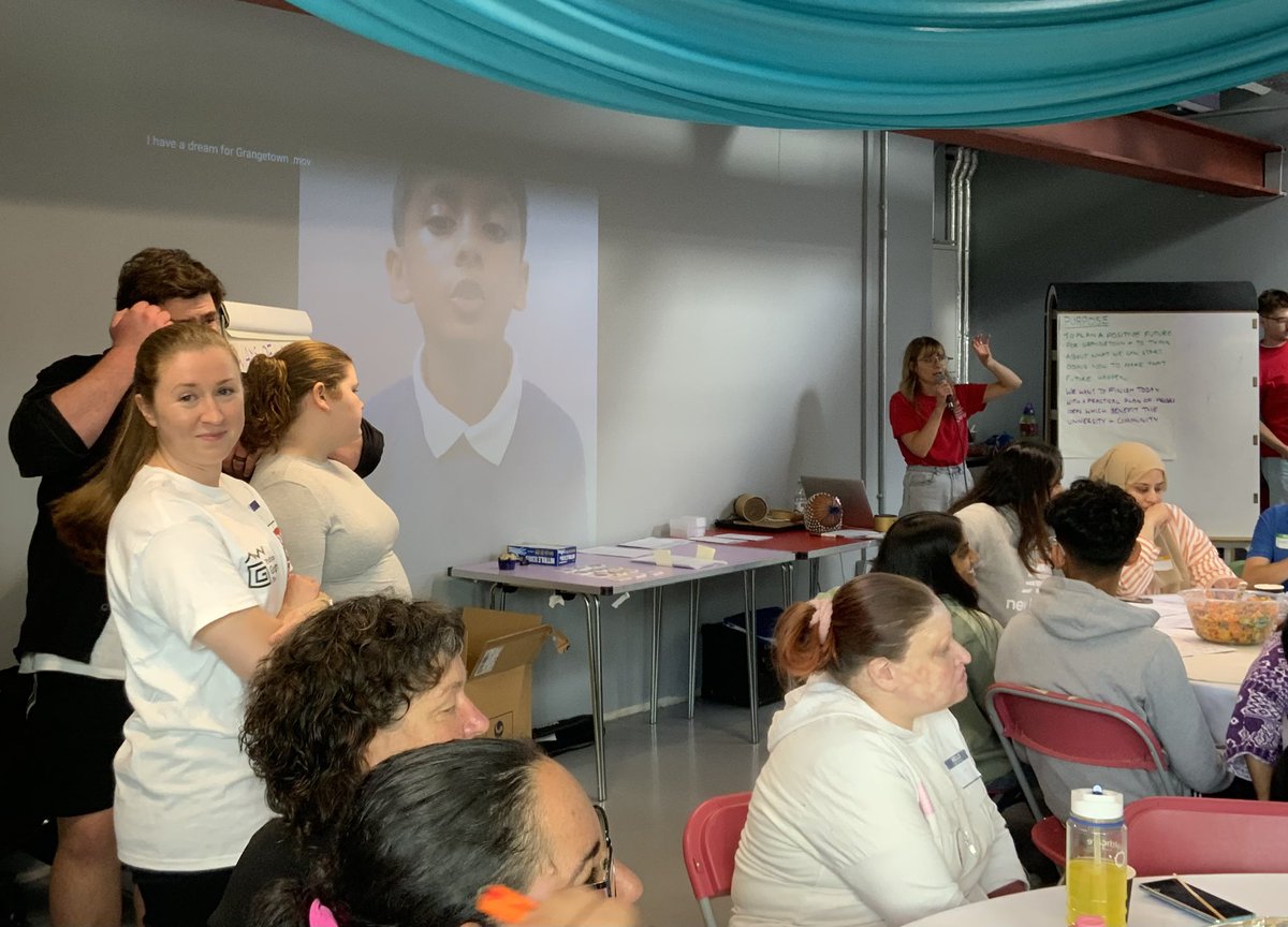 nppschool's tweet photo. A great turn out for the Love Grangetown workshop today 😃 We are very proud to see our children’s hopes and dreams on display. We are looking forward to the next phase! #nppsch #nppschwellbeing #nppsrrs #nppsfamilyengagement @CommunityGtwy https://t.co/qOdNQx3LTL