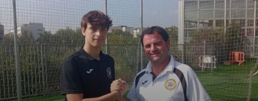 ¡Orgullo de hermano! El entrenador más joven de todo el fútbol catalán. ¡¡Enhorabuena Alex!! #futbolcat 

Tot gira - Alejandro Andrés, Naise, joventut al poder! ccma.cat/catradio/alaca…