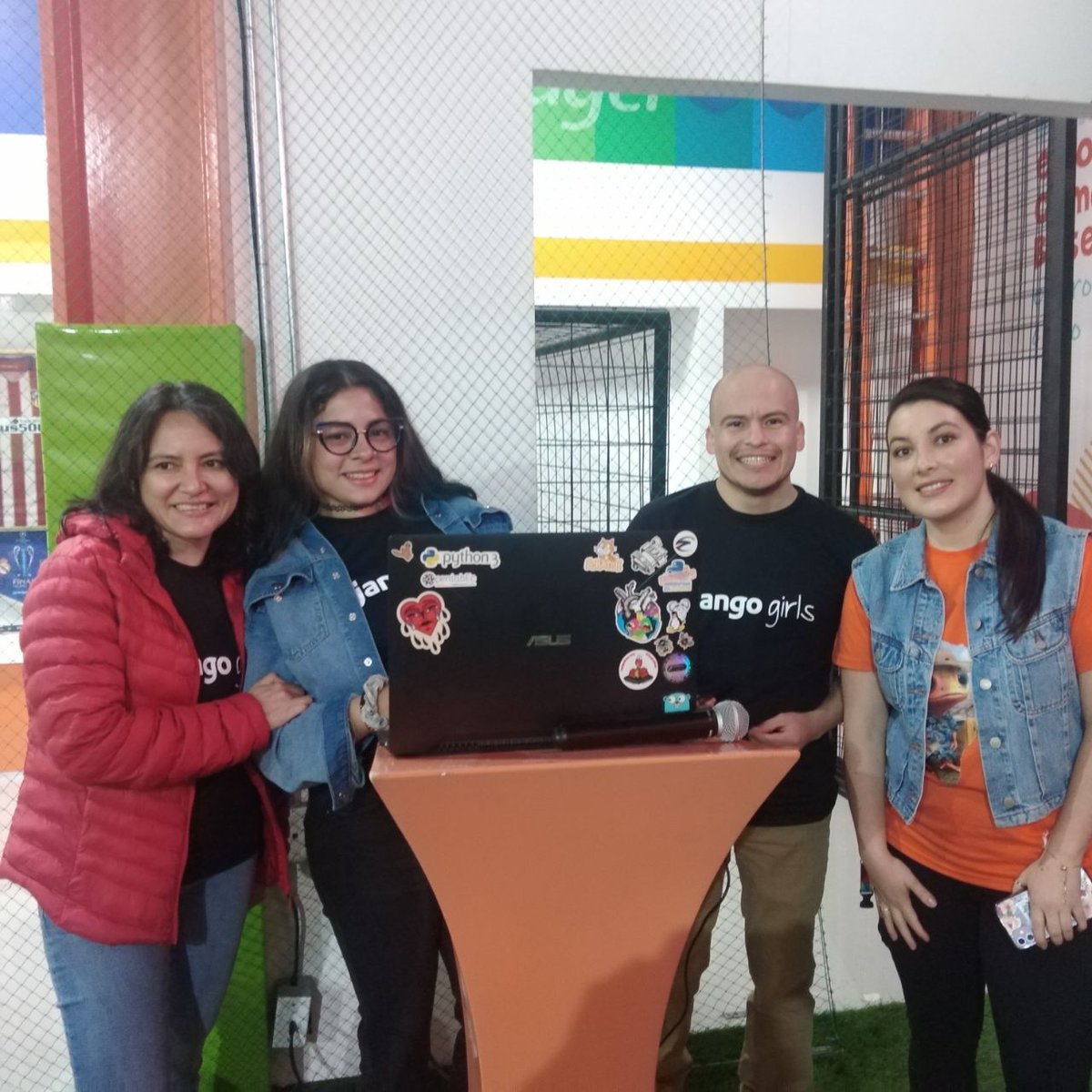 Django Girls Ecuador tweet media