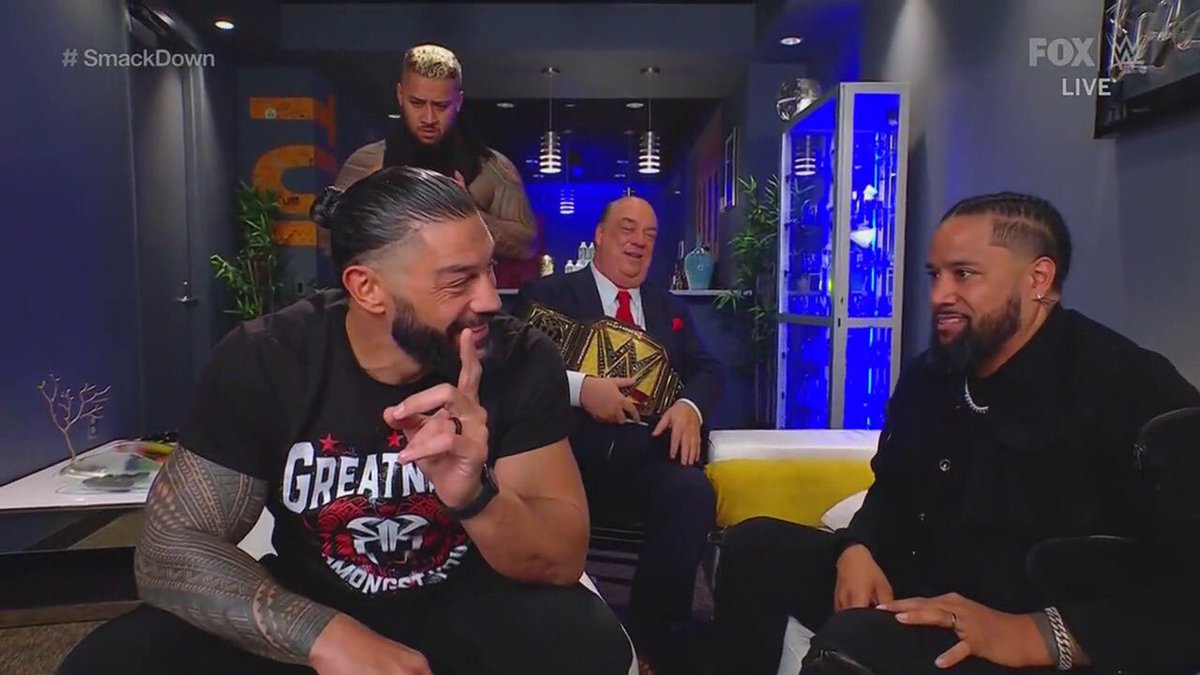 RomanBestPhoto2's tweet photo. The Tribal Chief #RomanReigns backstage segment Screencaps.
#Smackdown #WWE https://t.co/toE5azgmd0