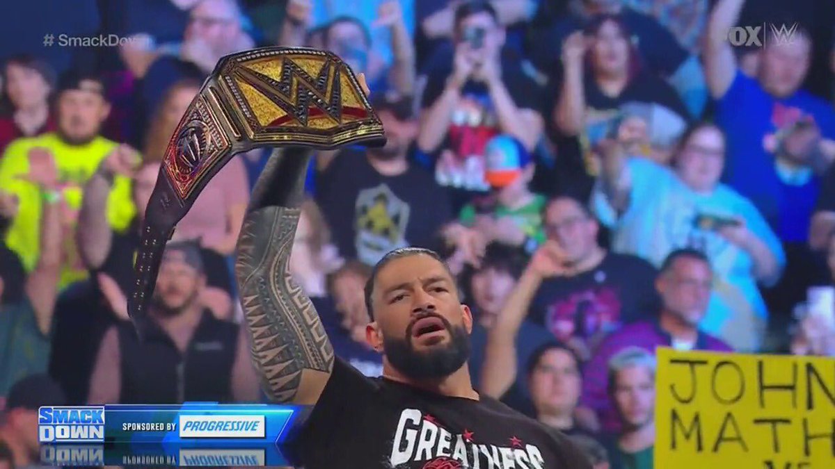 RomanBestPhoto2's tweet photo. #RomanReigns #Smackdown Screencaps 🥰👈🏻 https://t.co/en1FgB08gK