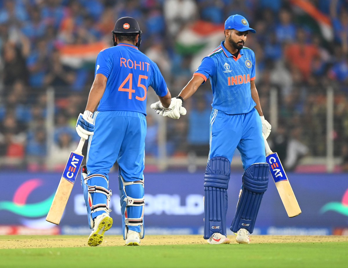 ShreyasIyer15's tweet photo. Three on the trot 💯🇮🇳 @ImRo45 🫡 https://t.co/25nMt2Ow7j