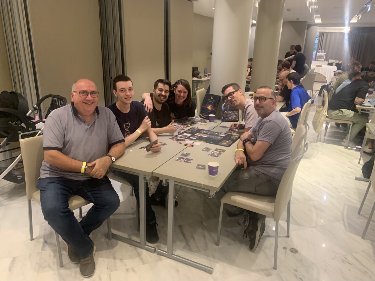 Longdarksea's tweet photo. Muy agradecidos a @aquesejuega por permitirnos presentar el juego en la 2ª edición de la #Quinacon celebrada hoy en Barcelona.
Por fin llegó el momento de presenciar las primeras partidas. La ilusión ha sido inmensa y el feedback muy positivo! 

Se vienen noticias muy enormes🦾🏴‍☠️ https://t.co/s40UJL5Hus
