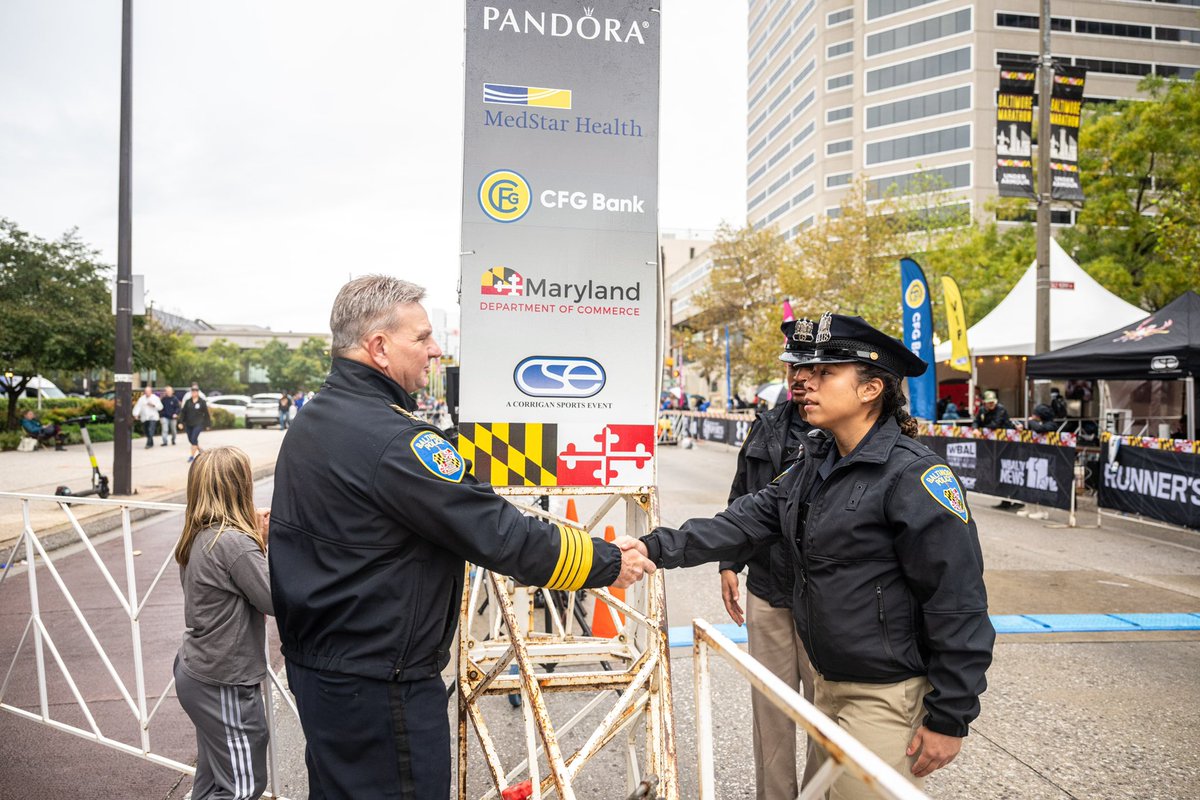 BaltimorePolice's tweet photo. The #BPD wants to ensure the safety and enjoyment of everyone attending the Baltimore Running Marathon. Together, we can make this festival a safe and enjoyable experience for everyone. Have a great run! #BaltimoreRunningFestival #SafetyFirst #RunBaltimore https://t.co/mkuBo4J2Zz
