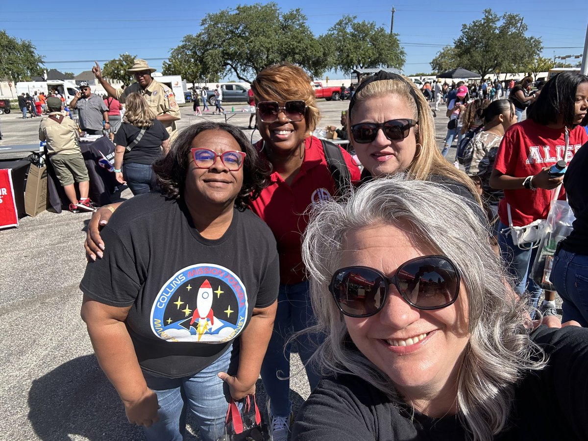 Collins Library (@collins_library) on Twitter photo We <a href="/ExplorersCol/">Collins Elementary</a> are #AliefProud. <a href="/AliefISD/">Alief ISD</a> couldnāt have planned a better day! <a href="/MytraCunningham/">Dr. Mytra Cunningham</a> we are #Explorersonamission We <a href="/ExplorersCol/">Collins Elementary</a> are #AliefProud. <a href="/AliefISD/">Alief ISD</a> couldnāt have planned a better day! <a href="/MytraCunningham/">Dr. Mytra Cunningham</a> we are #Explorersonamission