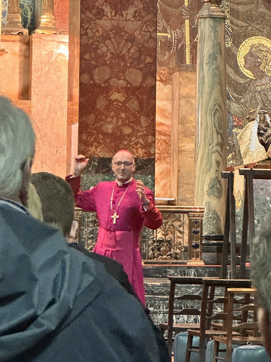 frmarkssc's tweet photo. Wonderful @ShrineOLW Festival St Bartholomew’s Church @sswshchi @ChichesterDio with +Will Fr Earl and Fr Dowler gave fantastic address and Fr Rowlands gave an inspiring homily. The healing ministries always moving. https://t.co/5z8e7oNDU9
