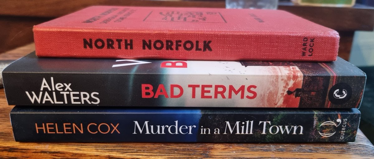 #BookTwitter Knaresborough haul including one from @Helenography that I've been after for a while 📚 😃.