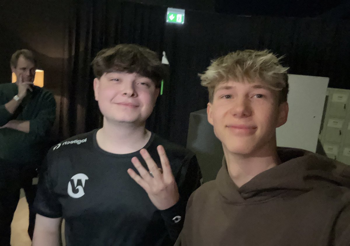 MrSavage's tweet photo. Qualified world cup with @VadealFN @BloodxEU @zerozeronation after 3 games https://t.co/AtZoh0rAb7