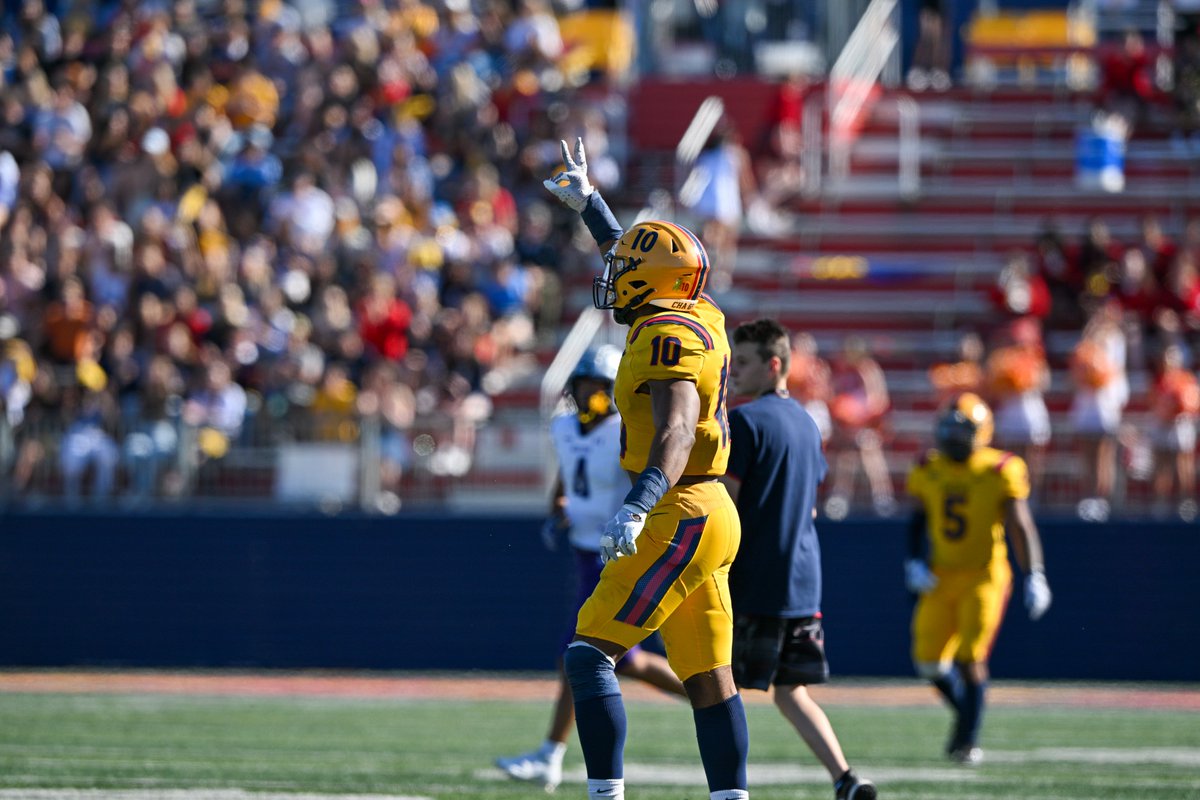 Queen's Gaels tweet media