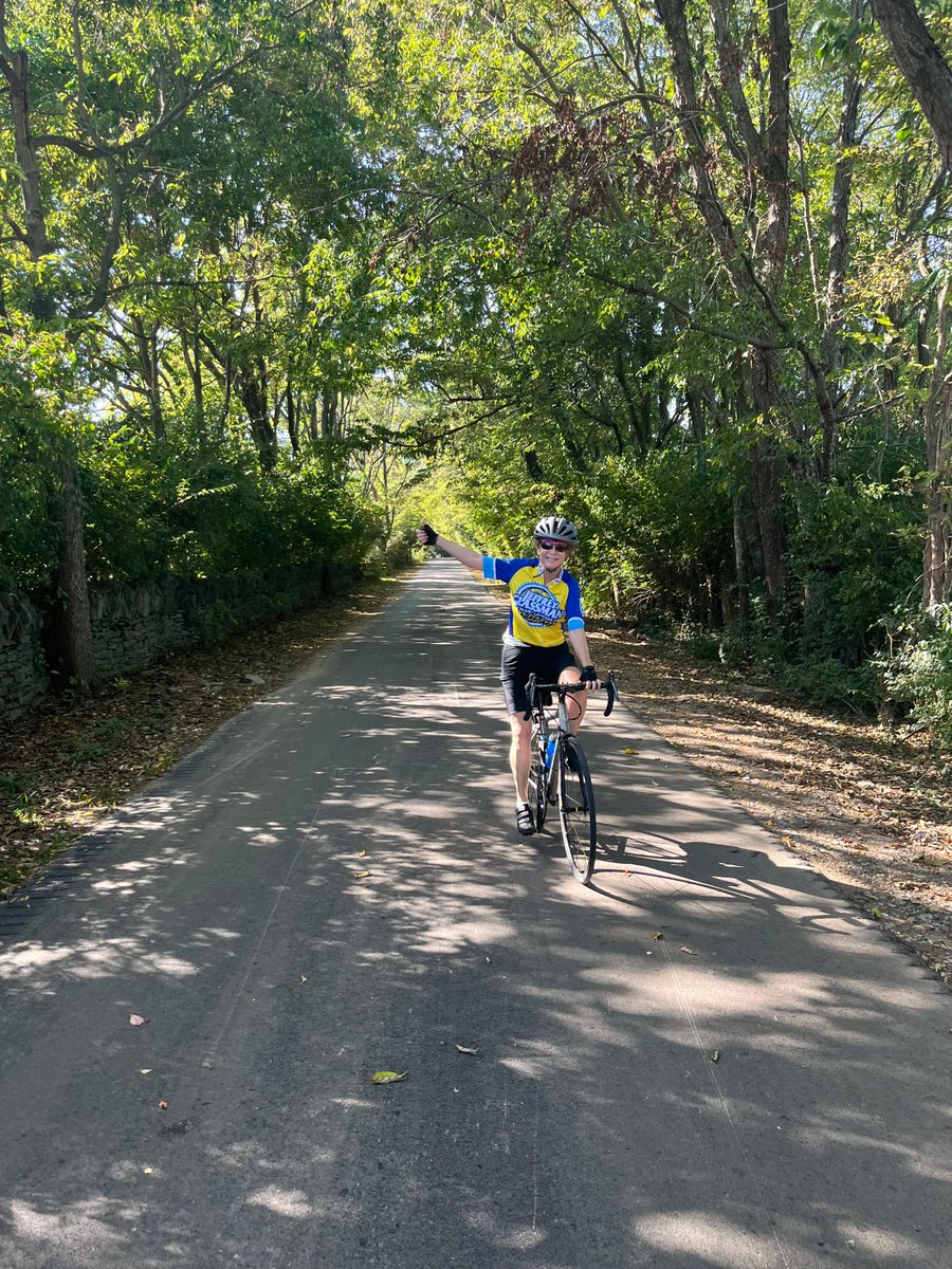 jeffreyglassman's tweet image. Cyclist Pat Carucci conquering the Bourbon Trail in Kentucky! Not only is she shredding the trail, but she's also rocking one of our Jeffrey Glassman Injury Lawyers shirts for bicyclists. Way to represent, Pat! 🚴‍♀️🌟 #GottaGetGlassman #bicyclists #cyclists #Boston #Trails